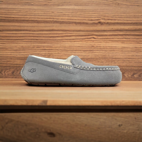 Ugg Moccasins Sz 8 Gray - Picture 4 of 7